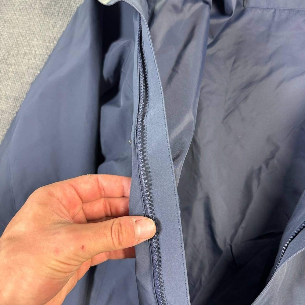 L.L. Bean Weather-Ready Hooded Jacket Mens XL Navy Blue Gorpcore Shell - Picture 8 of 16